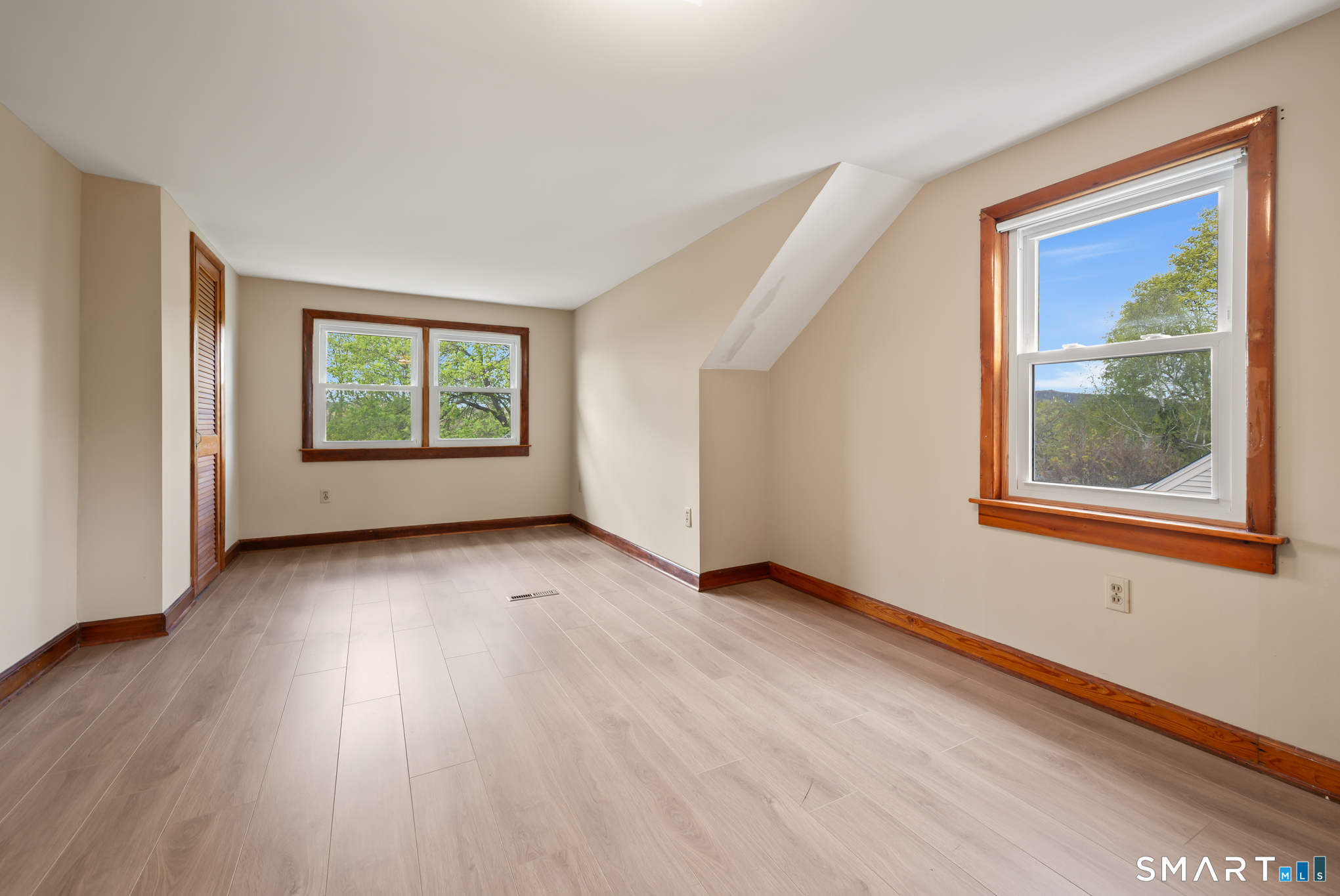 27 Baldwin Street Meriden CT 06451