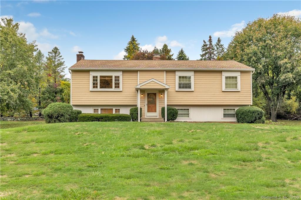 4 Village Drive Shelton CT 06484