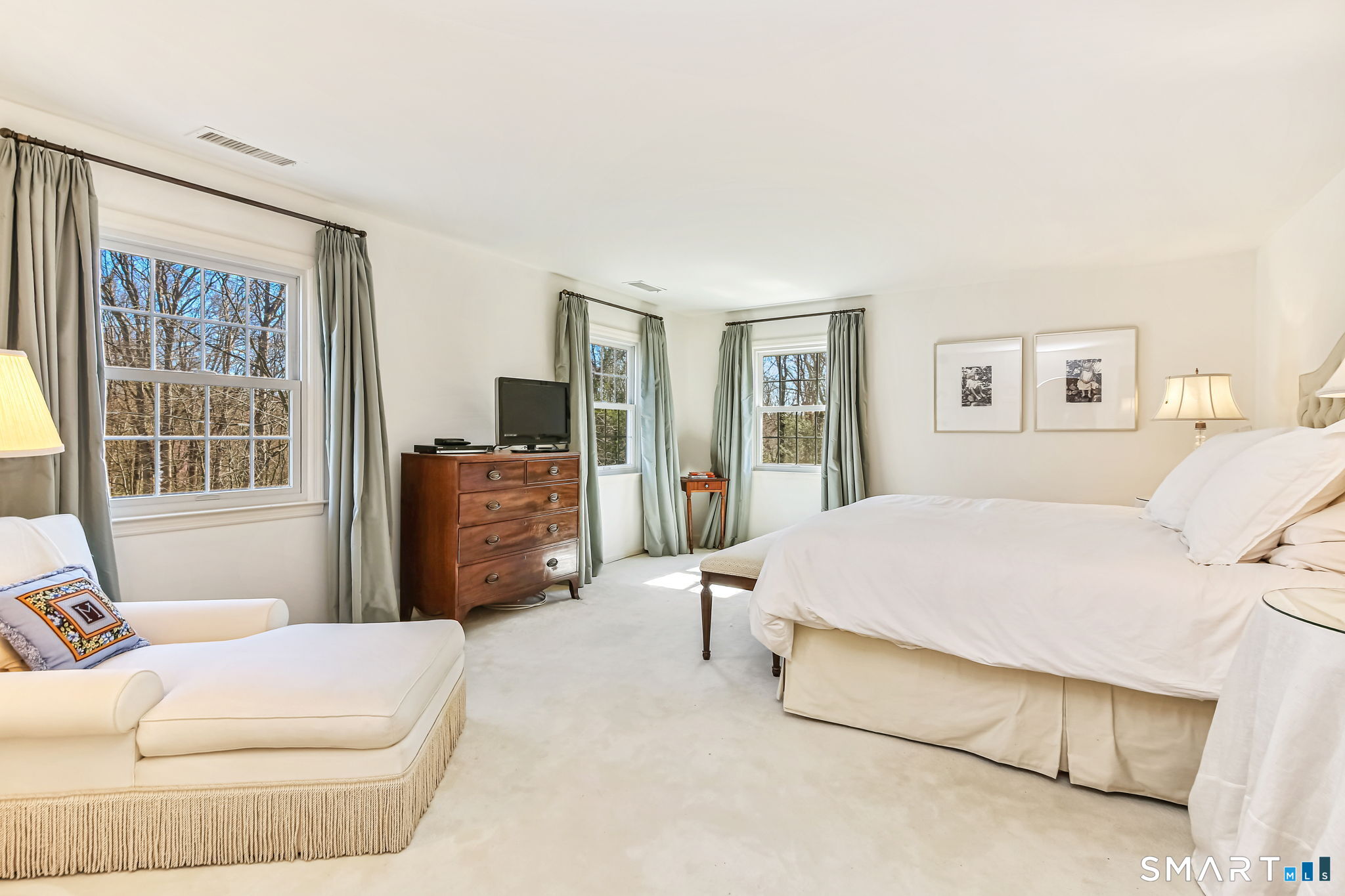 54 Saint George Lane New Canaan CT 06840