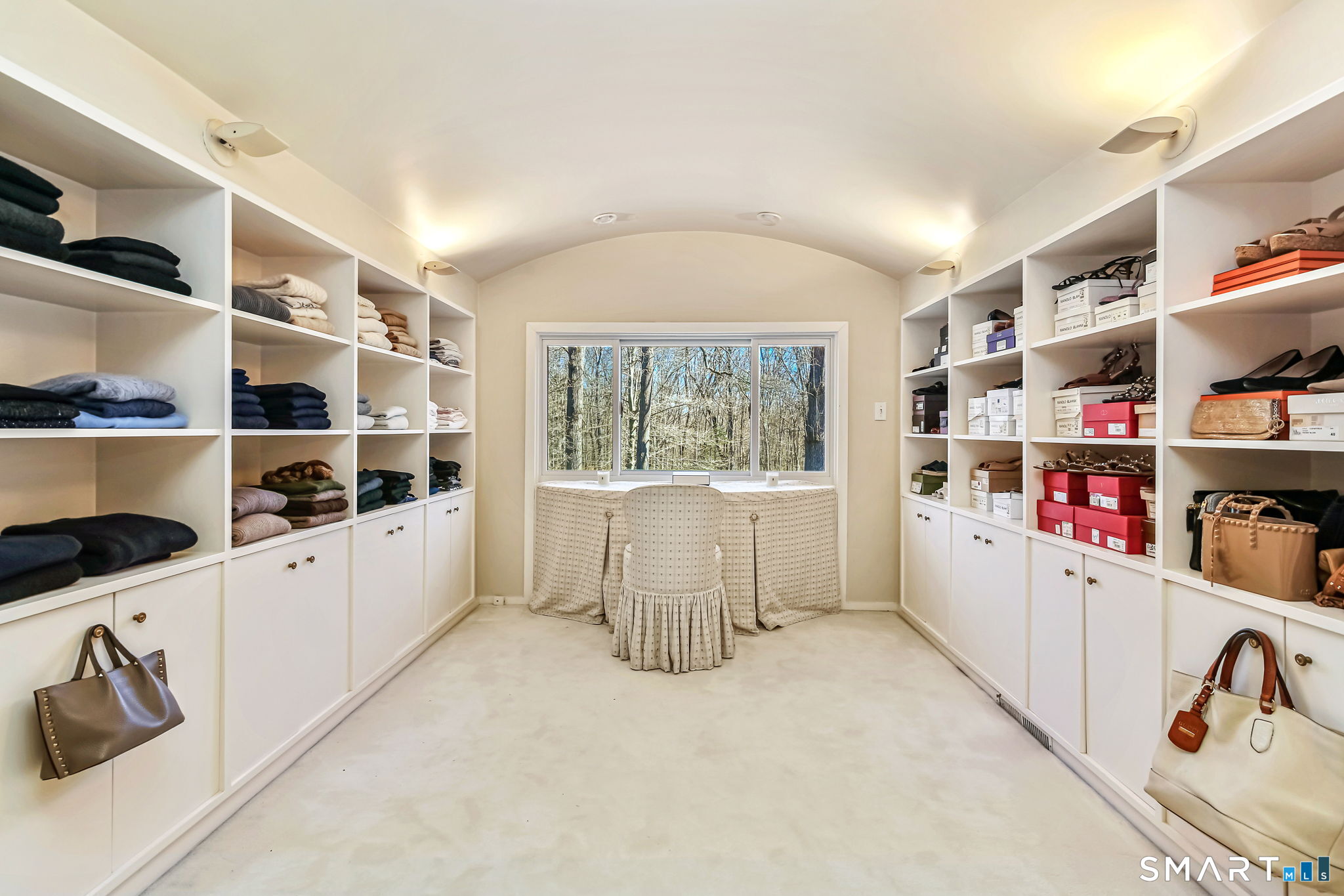 54 Saint George Lane New Canaan CT 06840