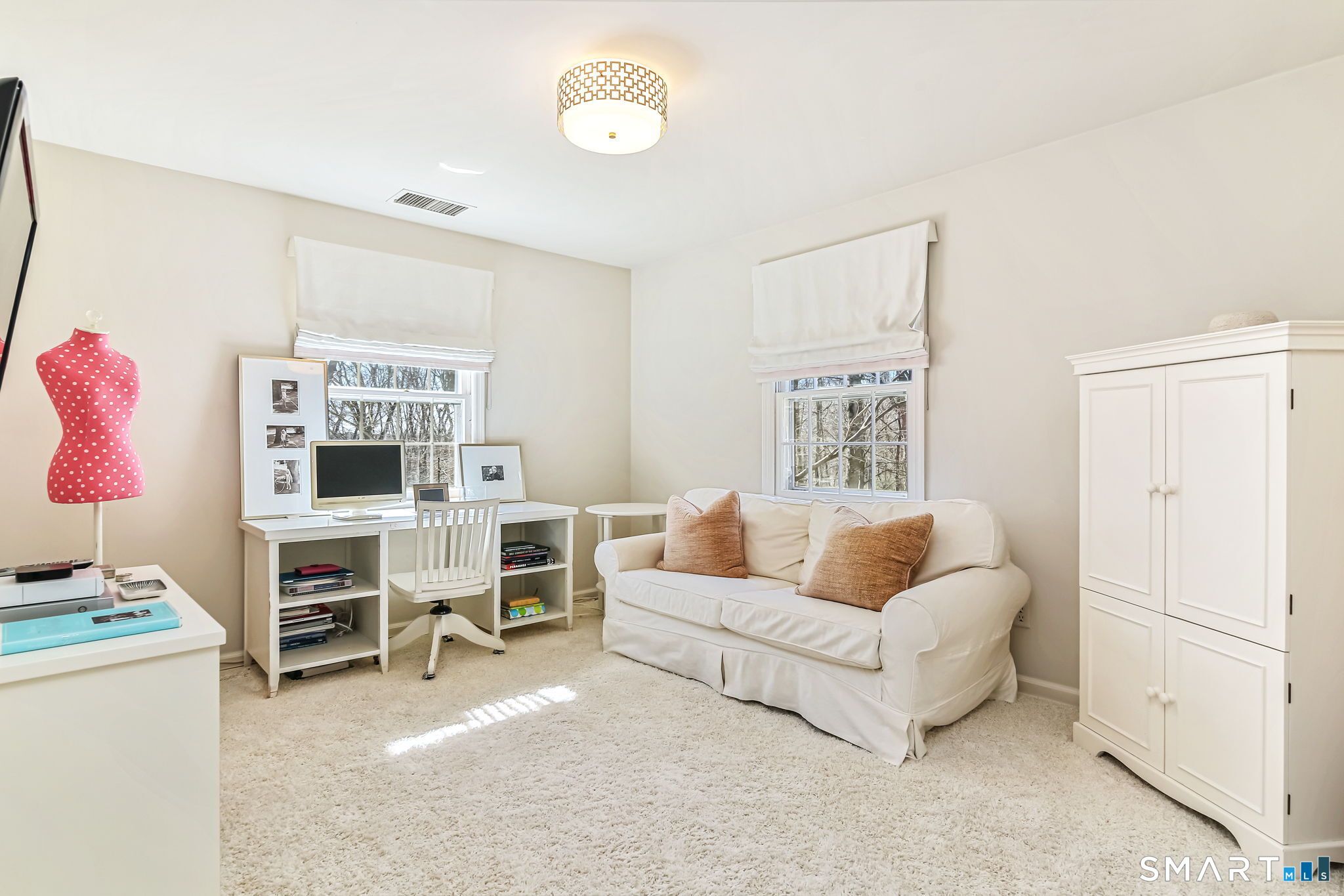 54 Saint George Lane New Canaan CT 06840