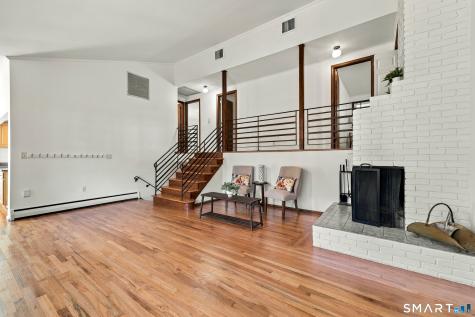 71 Hilldale Road West Hartford CT 06117
