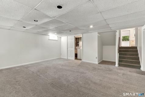 71 Hilldale Road West Hartford CT 06117