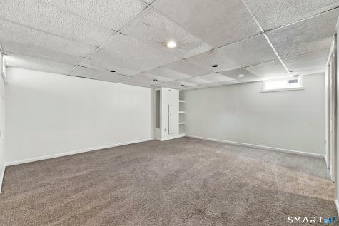 71 Hilldale Road West Hartford CT 06117