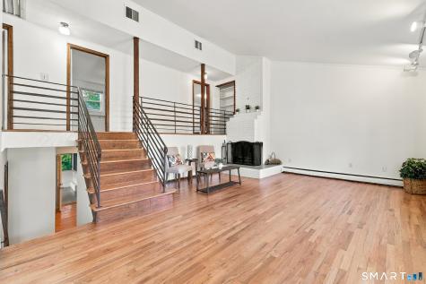 71 Hilldale Road West Hartford CT 06117