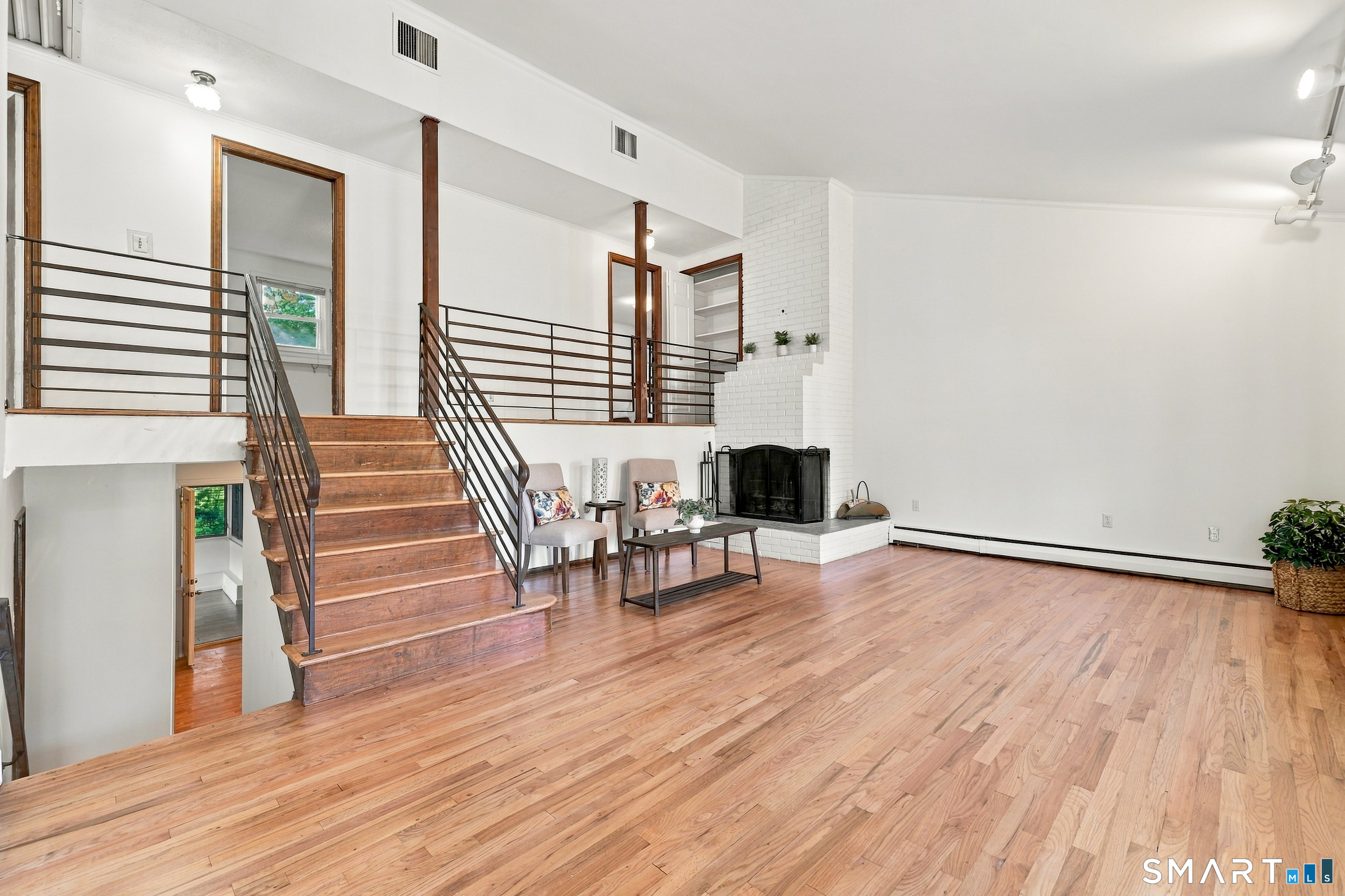 71 Hilldale Road West Hartford CT 06117