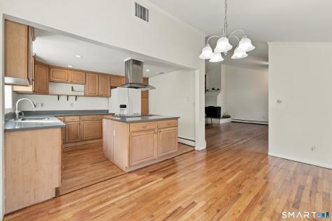 71 Hilldale Road West Hartford CT 06117