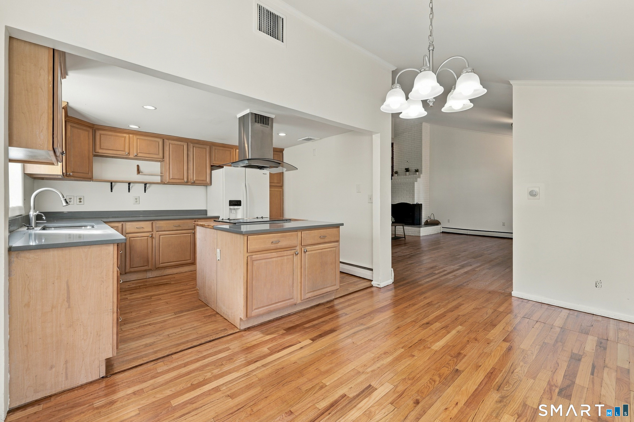 71 Hilldale Road West Hartford CT 06117