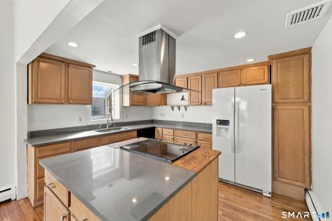71 Hilldale Road West Hartford CT 06117
