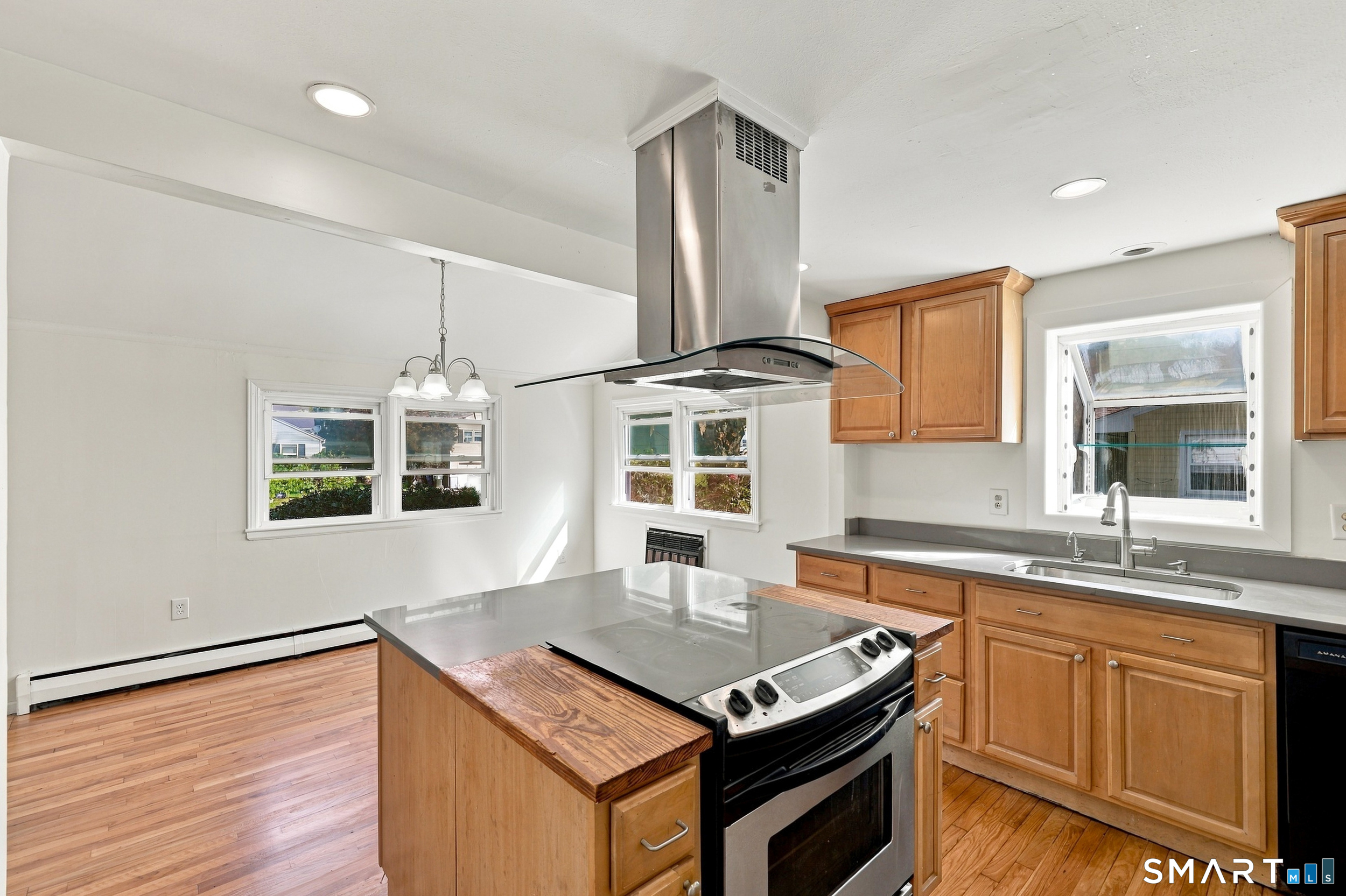 71 Hilldale Road West Hartford CT 06117
