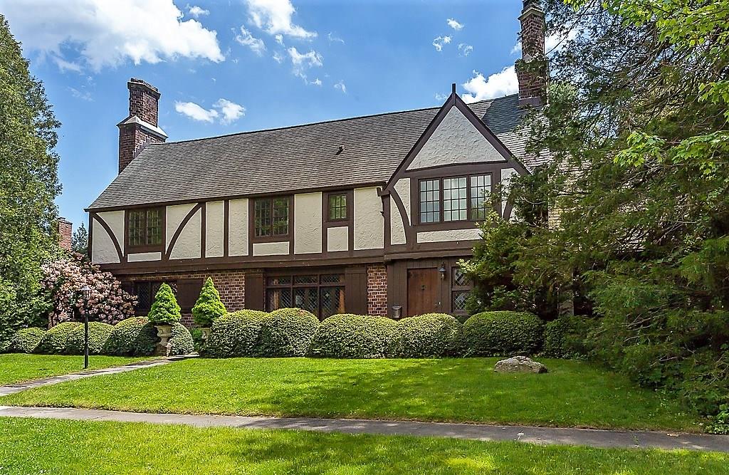 14 Hickory Drive Stamford CT 06902