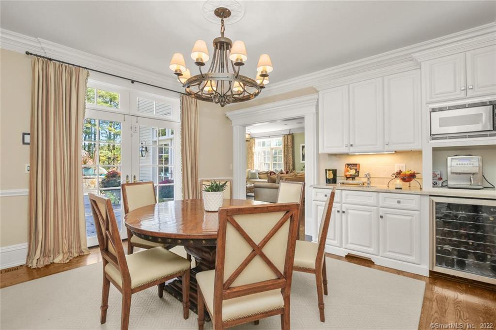 1343 Smith Ridge Road New Canaan CT 06840