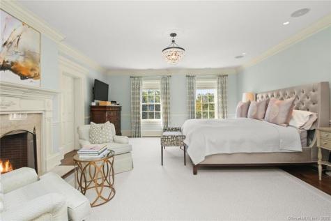 1343 Smith Ridge Road New Canaan CT 06840