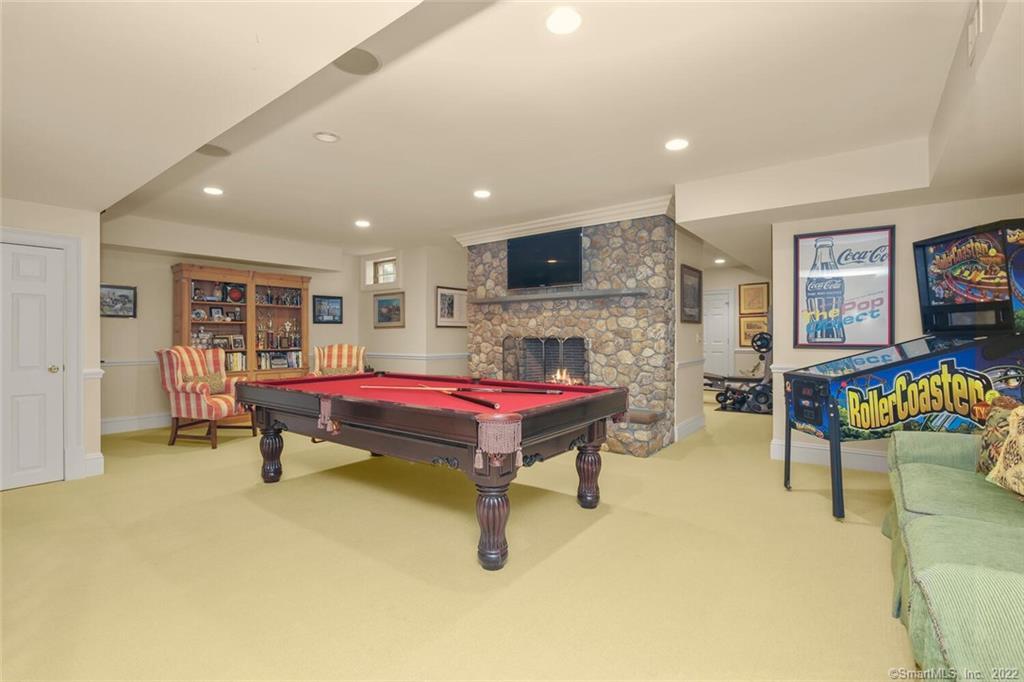 1343 Smith Ridge Road New Canaan CT 06840