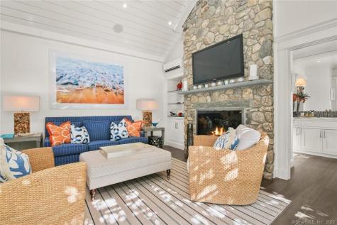 1343 Smith Ridge Road New Canaan CT 06840