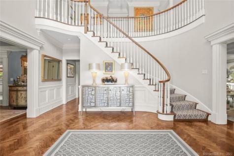 1343 Smith Ridge Road New Canaan CT 06840