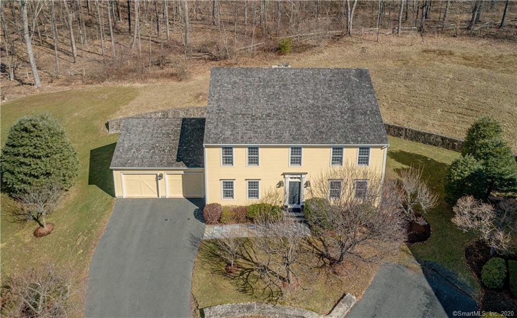 16 Hillview Lane Woodbury CT 06798