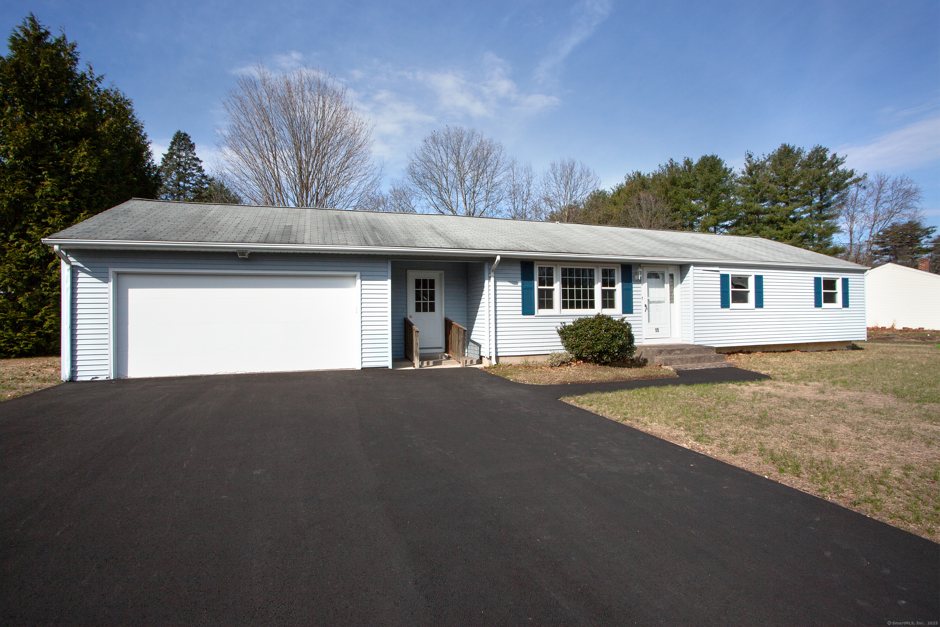 15 Robin Road Burlington CT 06013