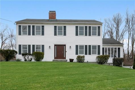 17 White Pine Drive Brookfield CT 06804
