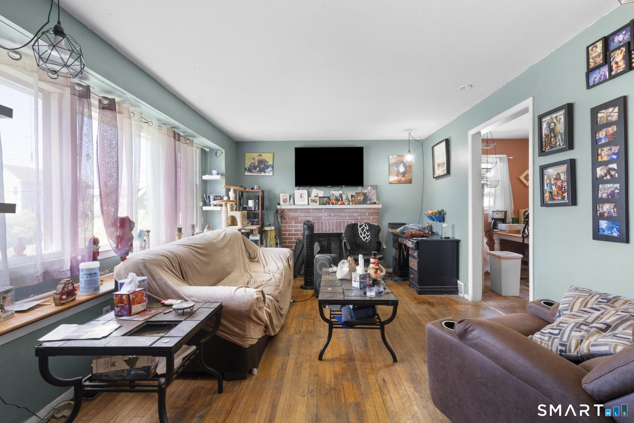 22 Howard Court Milford CT 06460