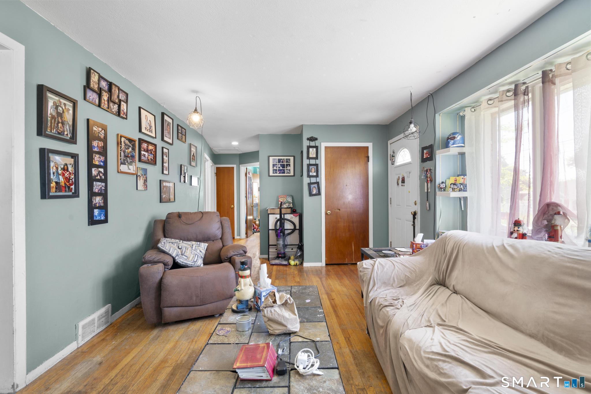 22 Howard Court Milford CT 06460
