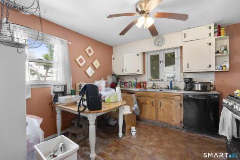 22 Howard Court Milford CT 06460
