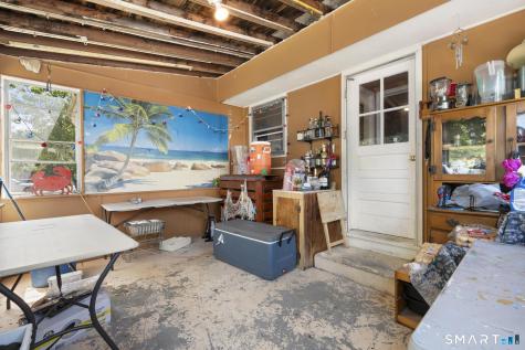 22 Howard Court Milford CT 06460