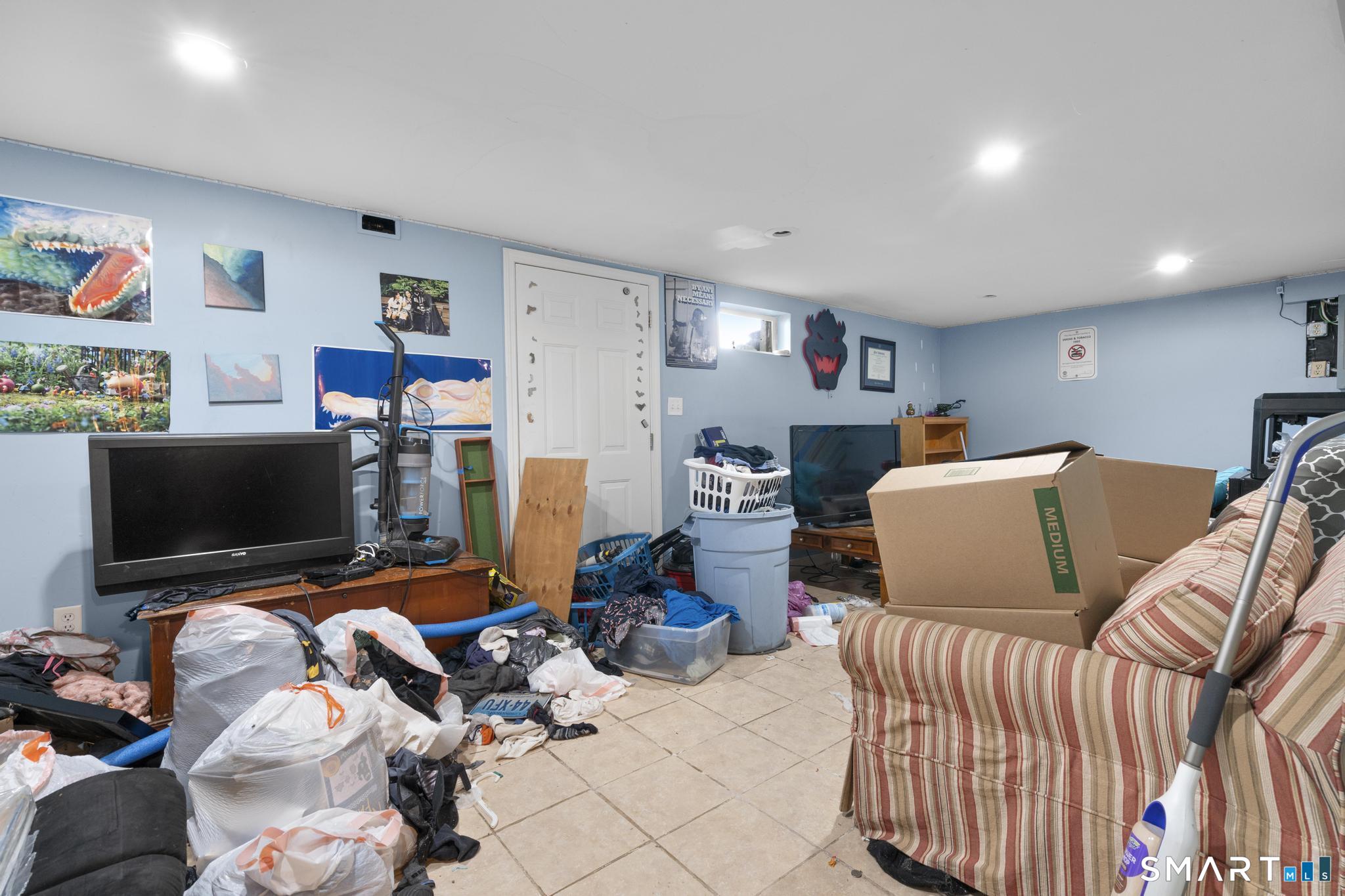 22 Howard Court Milford CT 06460