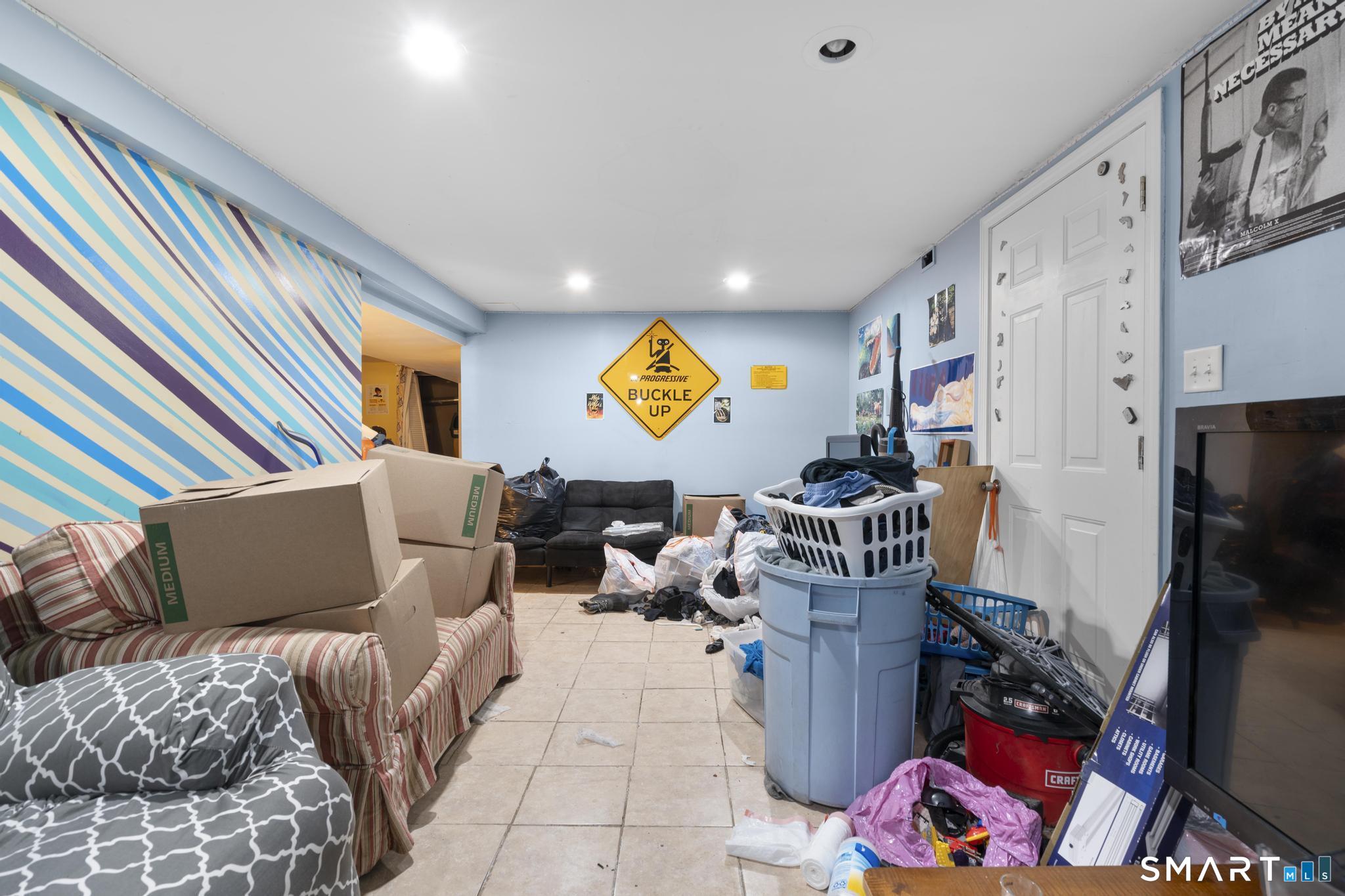 22 Howard Court Milford CT 06460