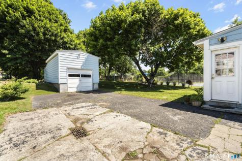 22 Howard Court Milford CT 06460