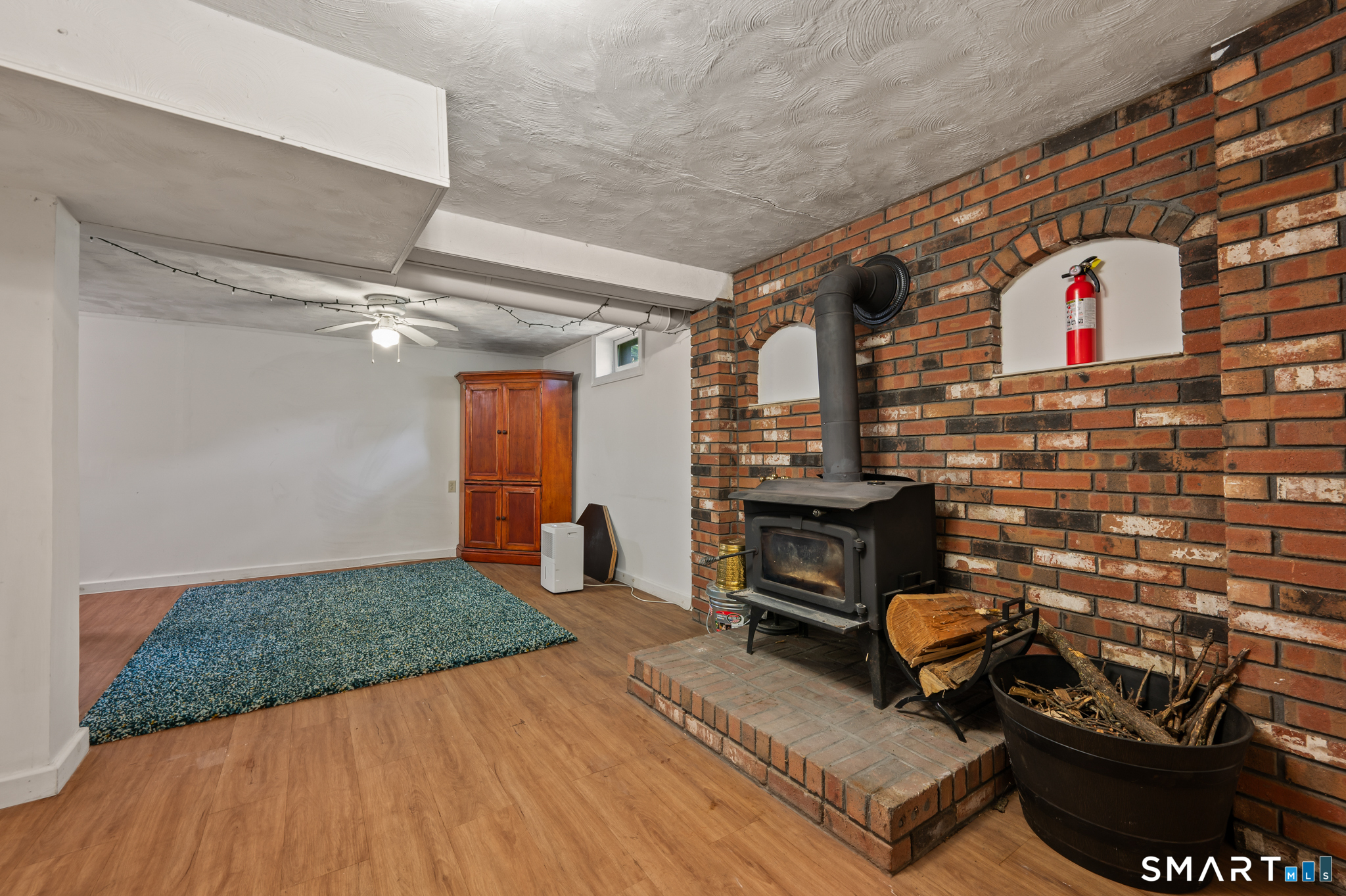 25 Douglas Drive Meriden CT 06451