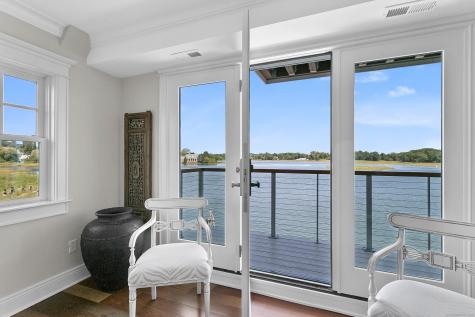 195 Hillspoint Road Westport CT 06880