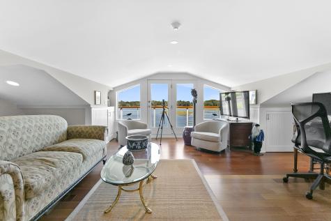 195 Hillspoint Road Westport CT 06880