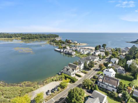 195 Hillspoint Road Westport CT 06880