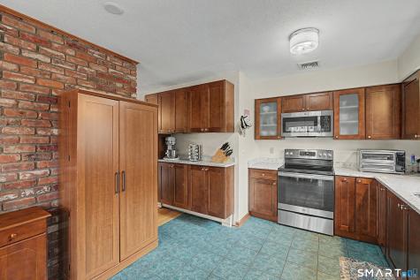 5 Kimberly Lane Woodbury CT 06798