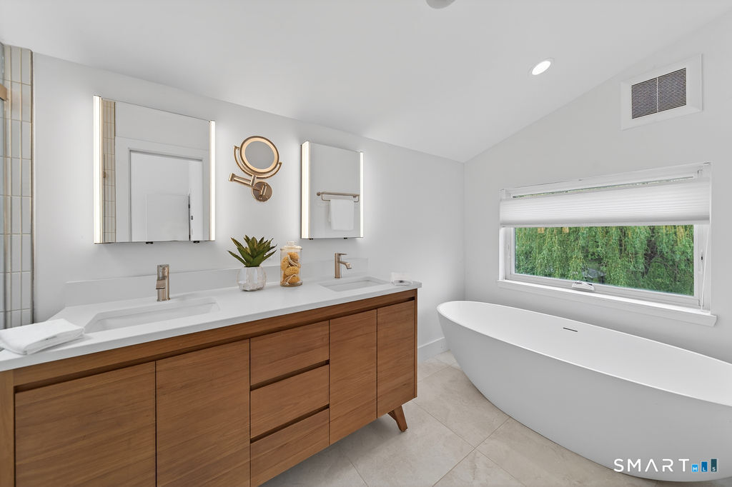 34 Howard Avenue Branford CT 06405