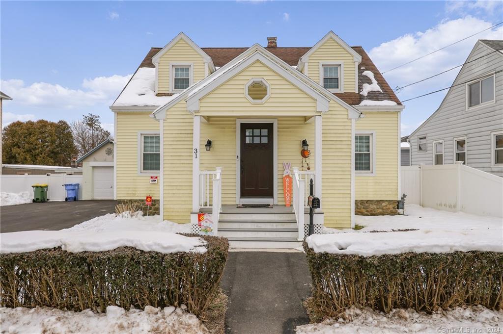 31 Bradley Avenue Waterbury CT 06708