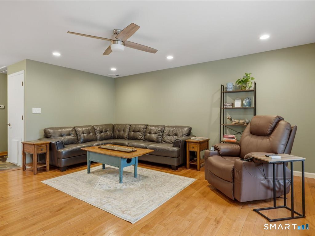 12 Wooding Road Wallingford CT 06492