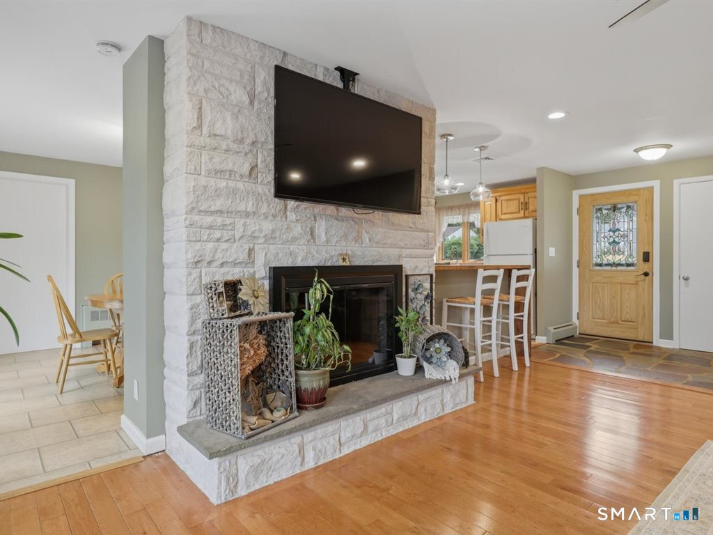 12 Wooding Road Wallingford CT 06492