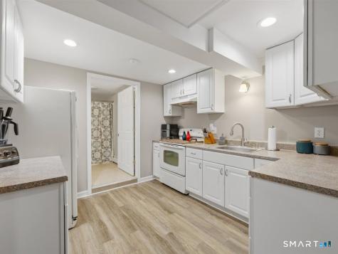 12 Wooding Road Wallingford CT 06492