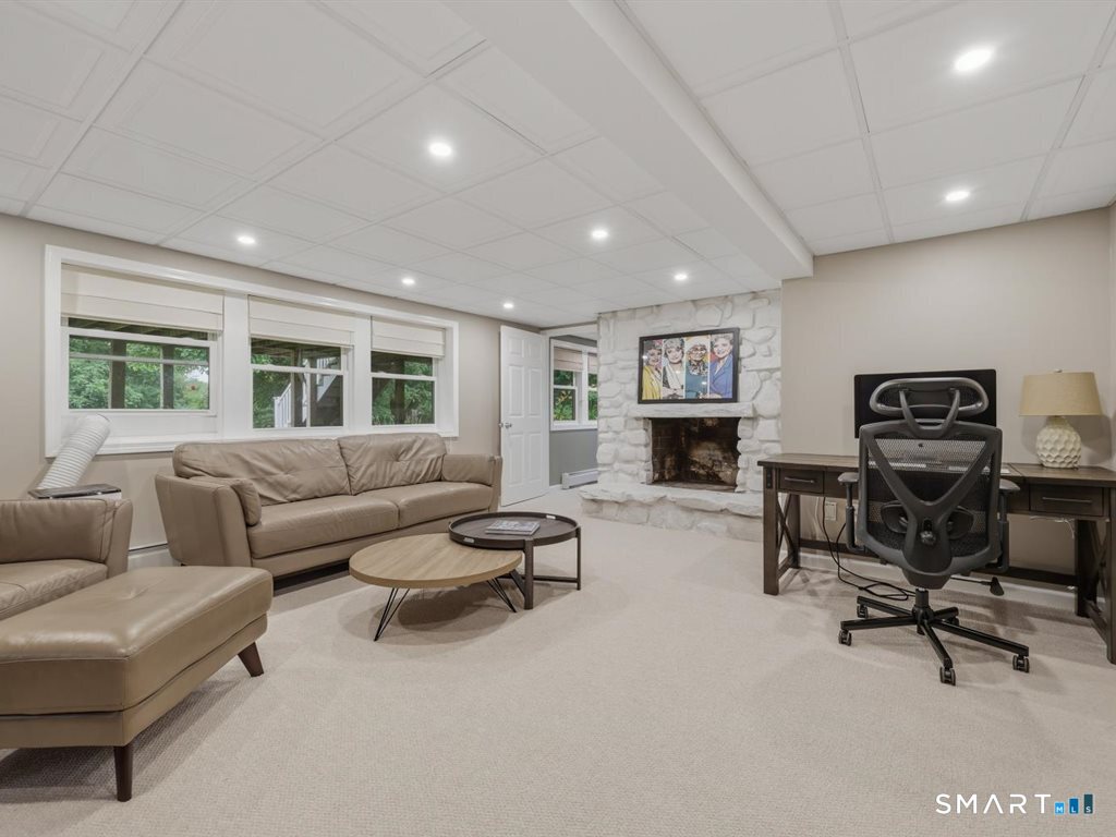 12 Wooding Road Wallingford CT 06492