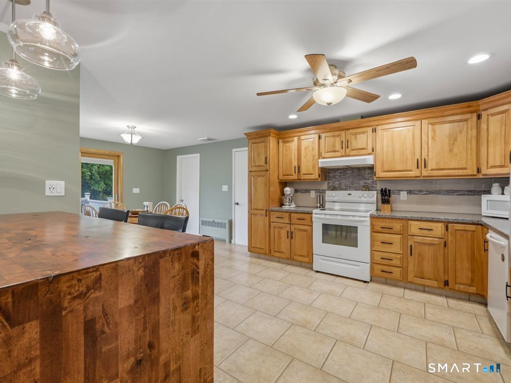 12 Wooding Road Wallingford CT 06492