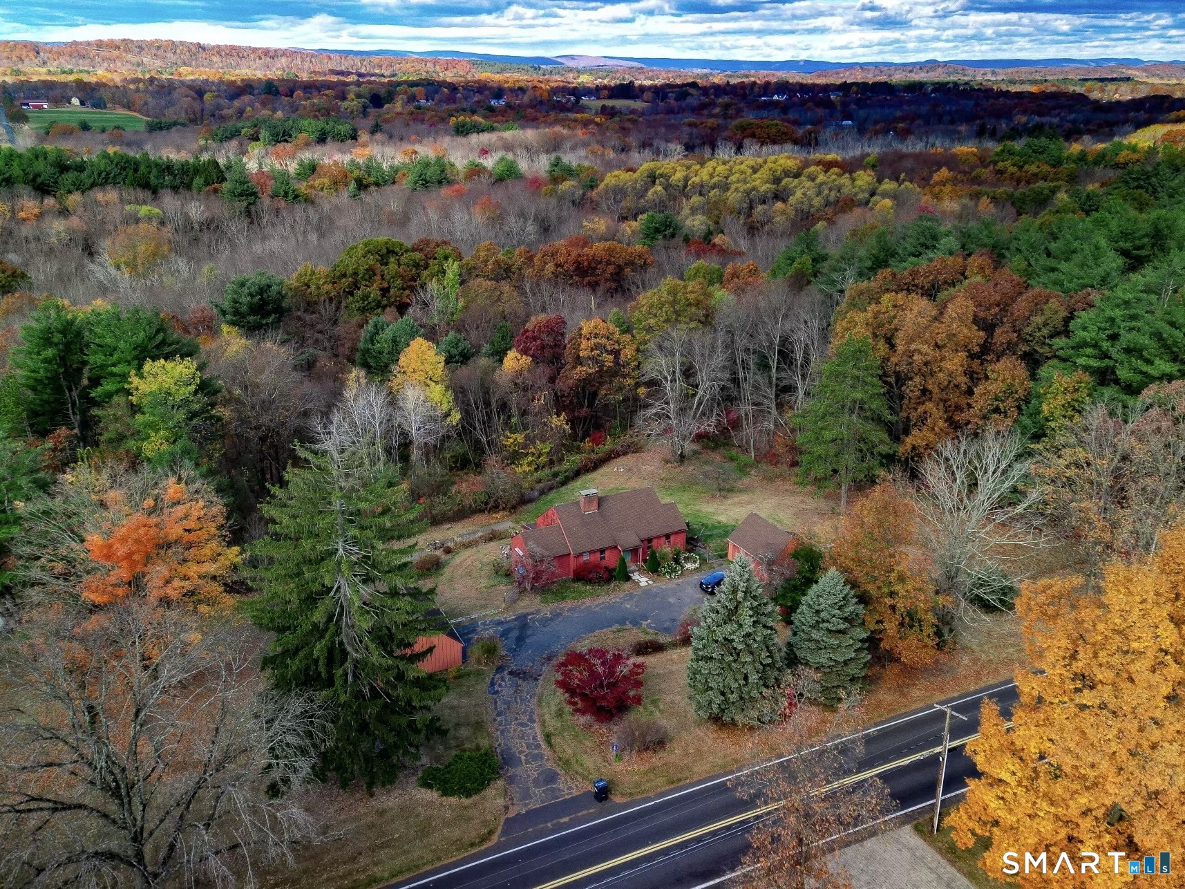 987 Hill Street Suffield CT 06078