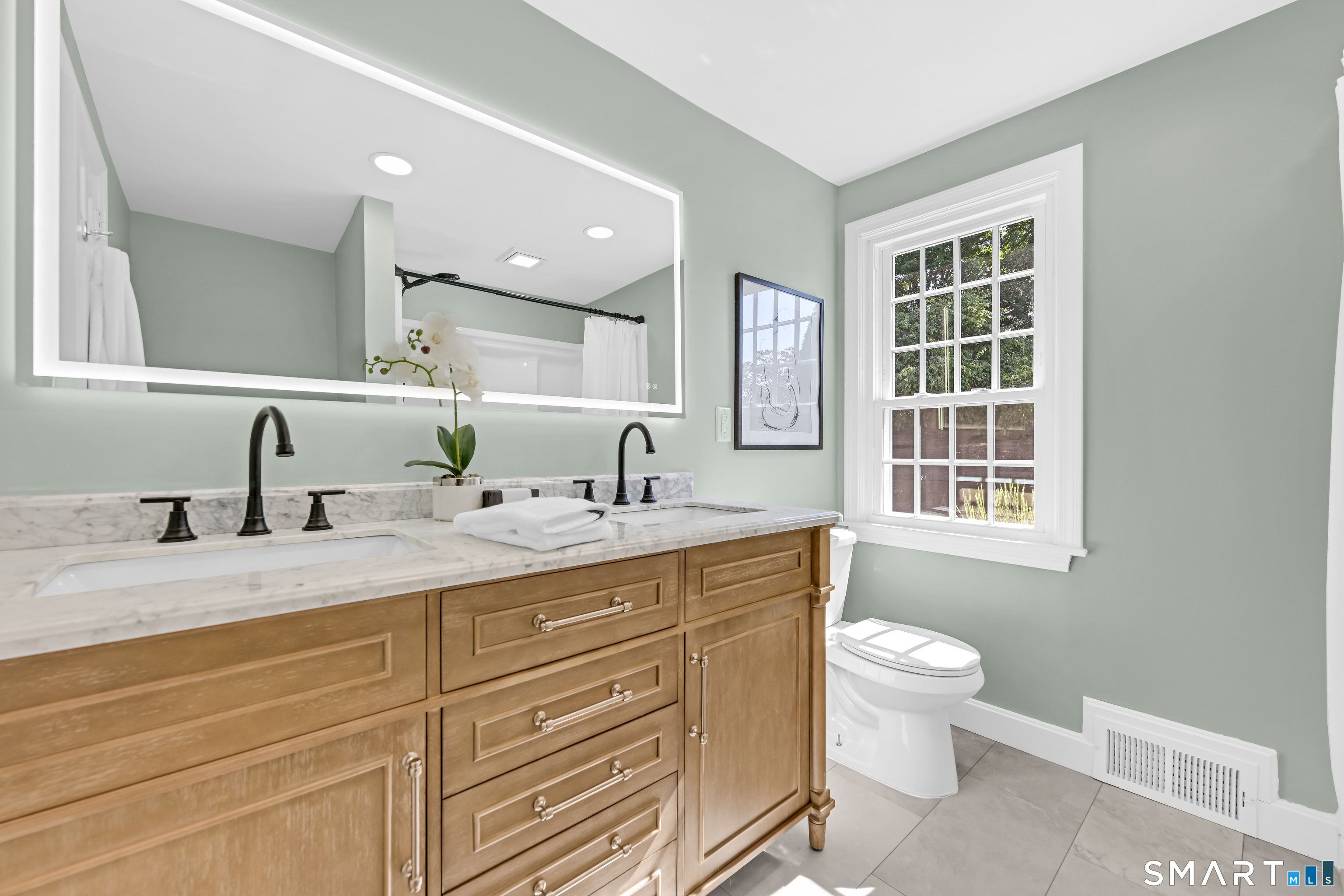 987 Hill Street Suffield CT 06078