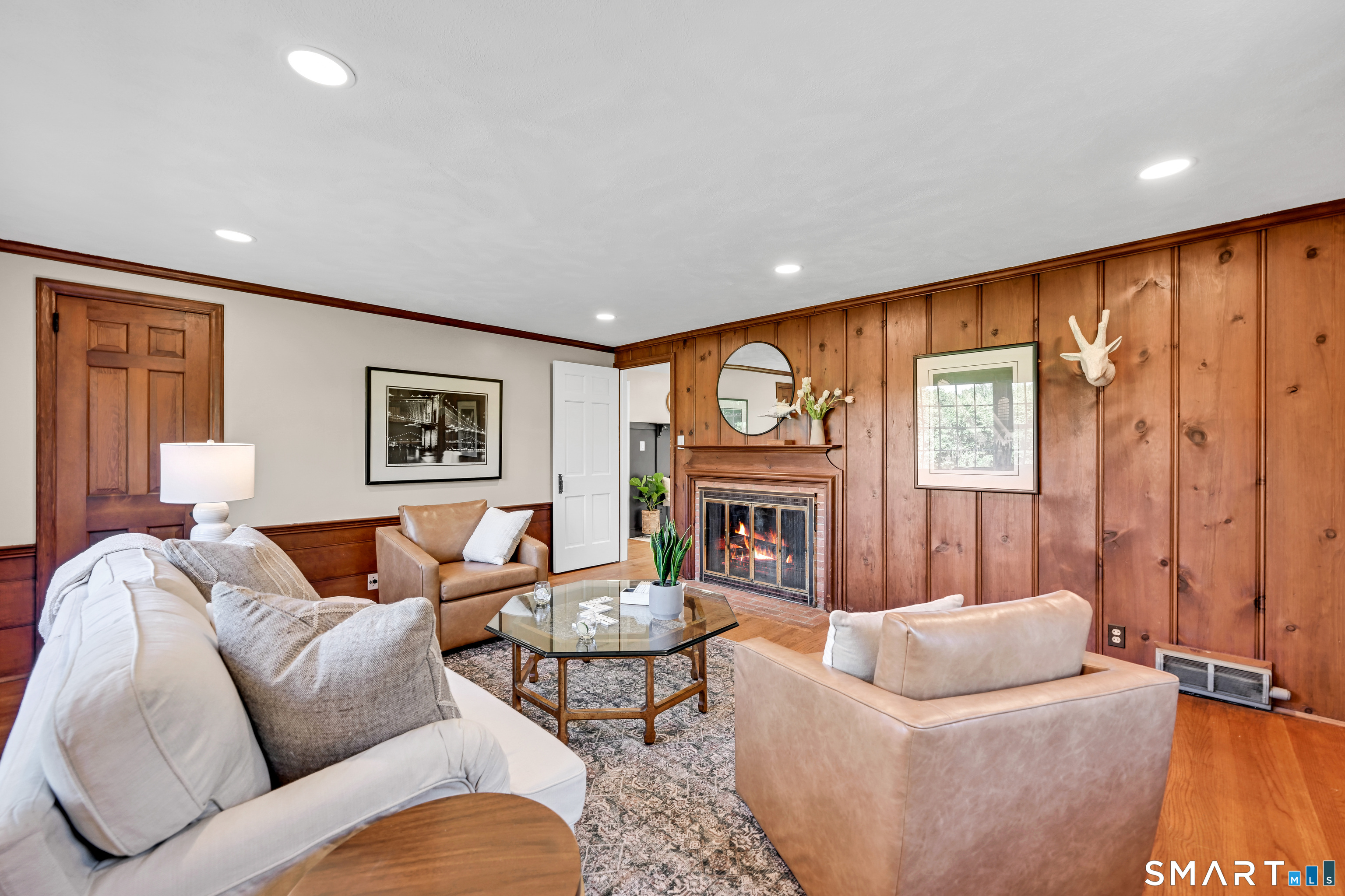 987 Hill Street Suffield CT 06078
