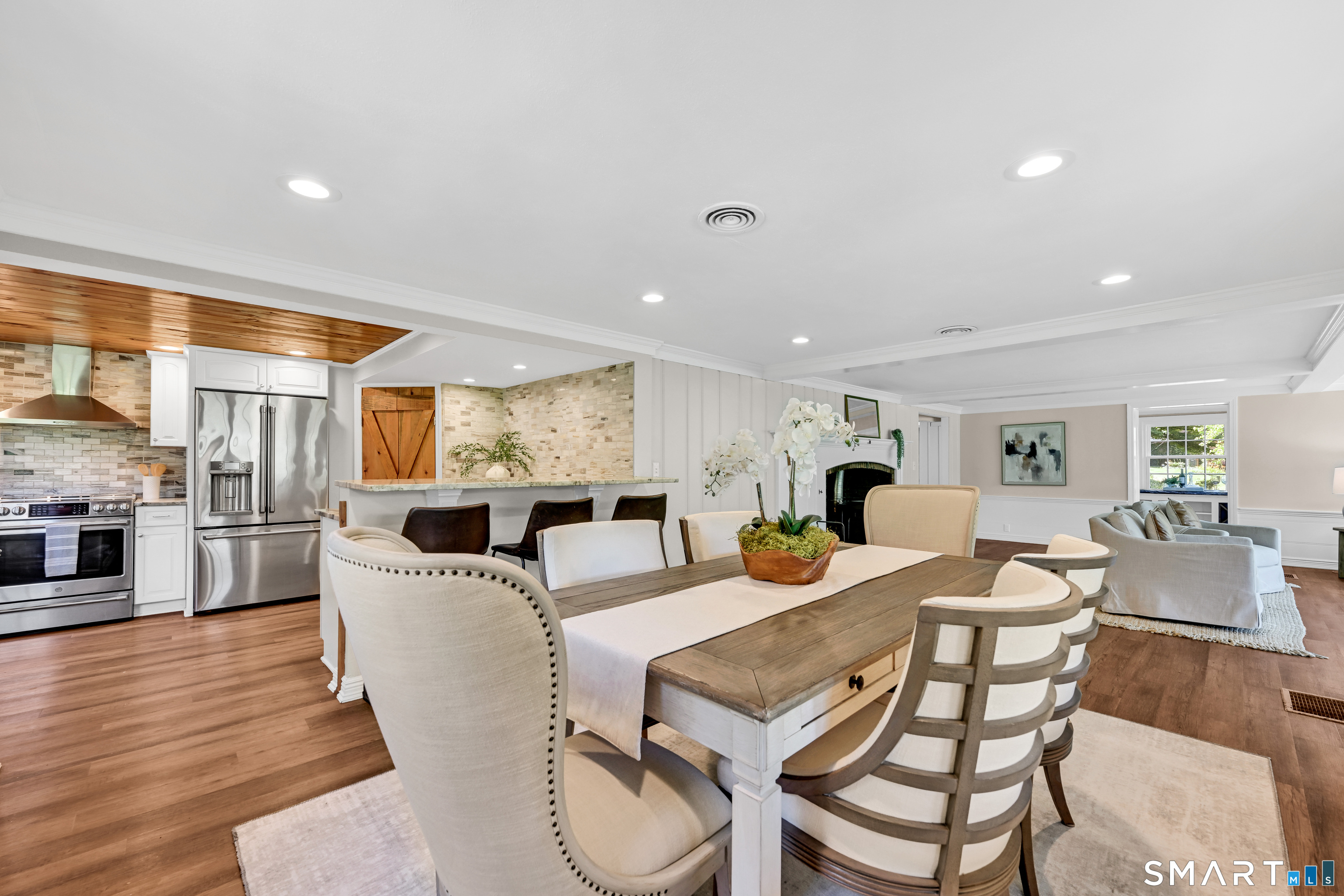 987 Hill Street Suffield CT 06078