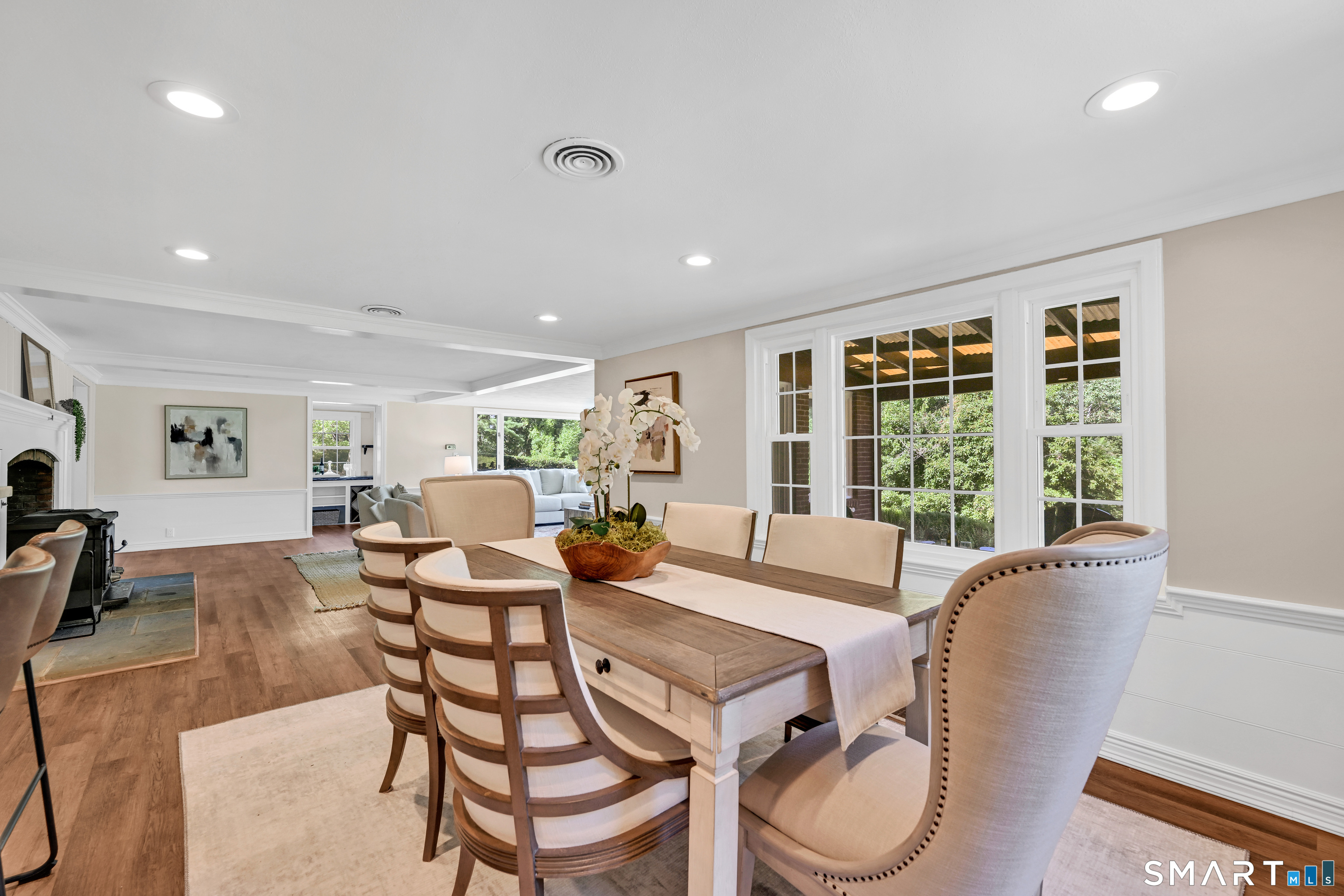 987 Hill Street Suffield CT 06078