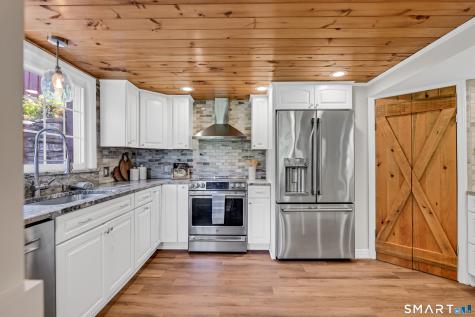 987 Hill Street Suffield CT 06078