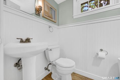 987 Hill Street Suffield CT 06078