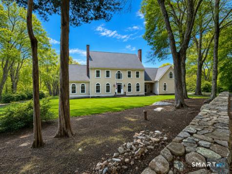 14 Bittersweet Way Stonington CT 06378